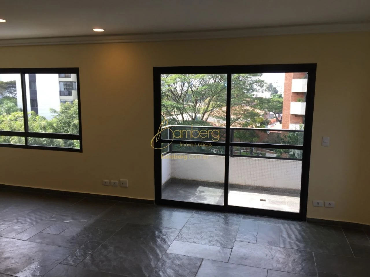 Apartamento para Venda - Moema