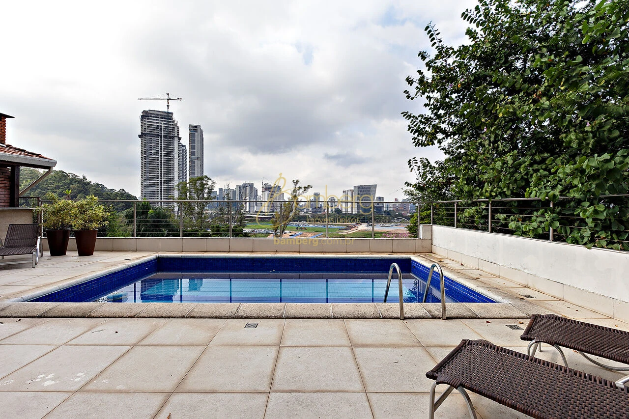 Casa Em Condomínio para Venda - Jardim Vitória Régia